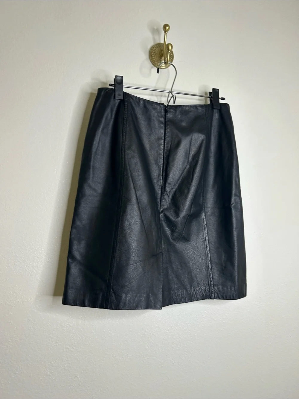 Ann Taylor LOFT 100% Genuine Leather Black Knee Length Pencil Skirt Size 8